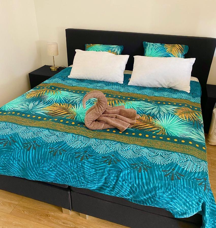 Les 3 E Bed & Breakfast Englebelmer Екстериор снимка