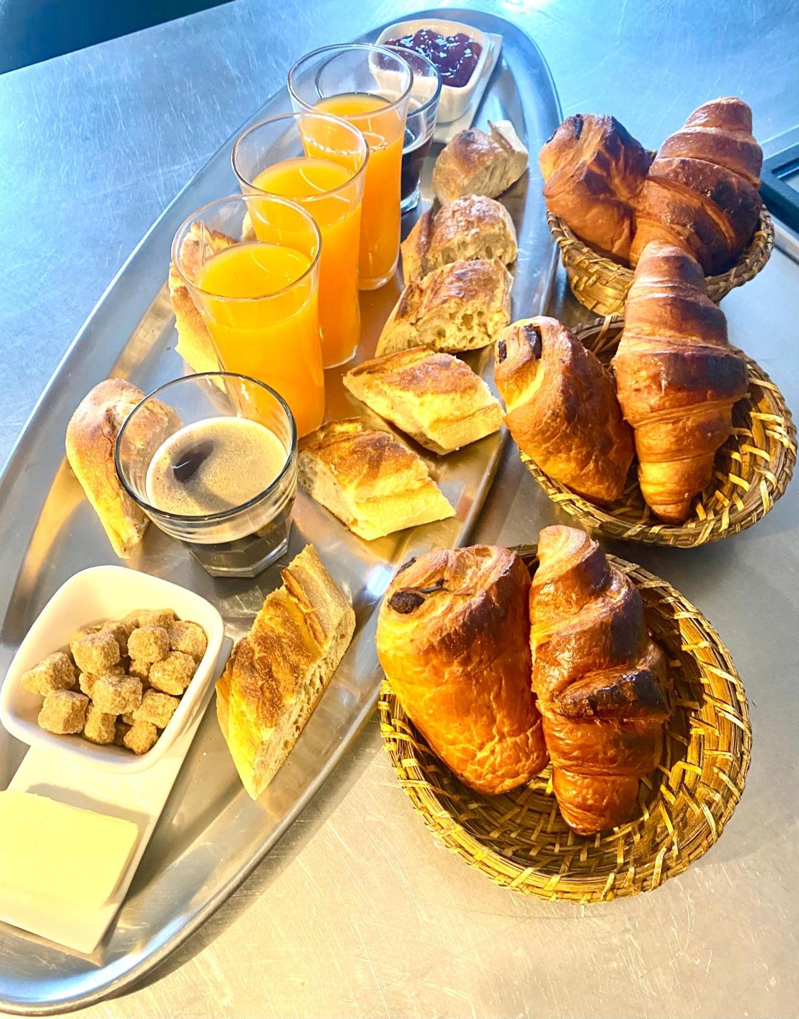 Les 3 E Bed & Breakfast Englebelmer Екстериор снимка