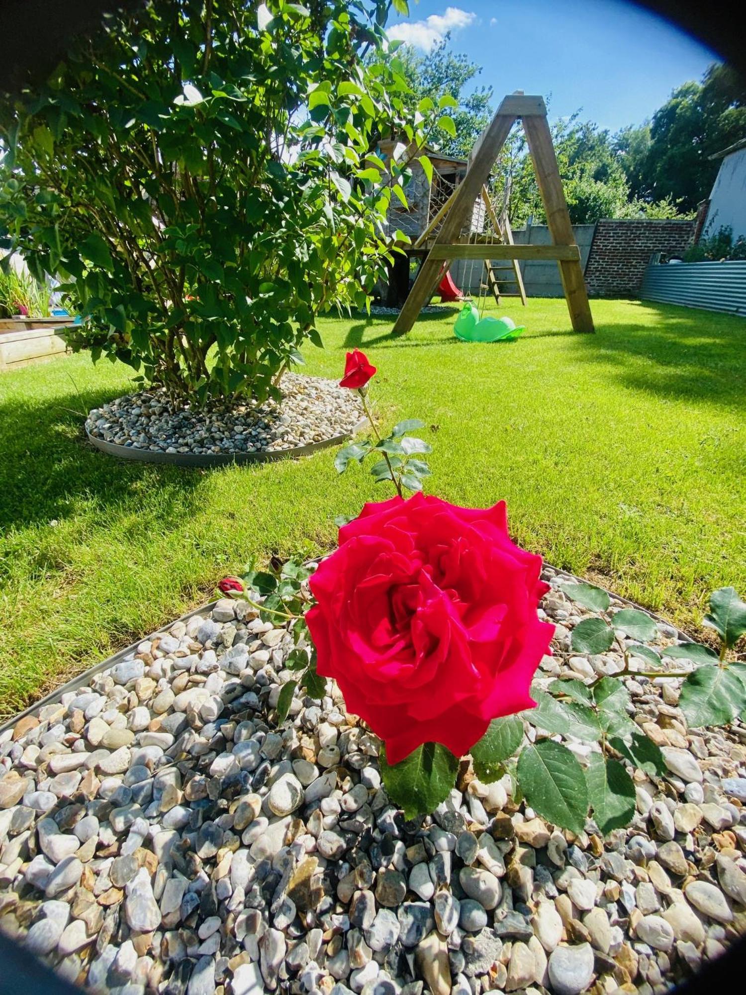 Les 3 E Bed & Breakfast Englebelmer Екстериор снимка